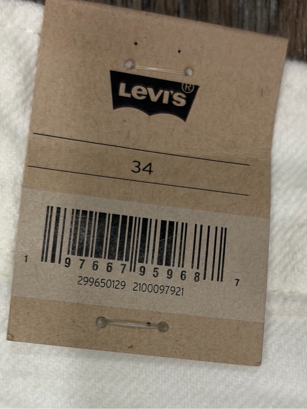 Levi's White Mid-Rise Women's Denim Shorts, Size 34, NWT - Picture 5 of 6